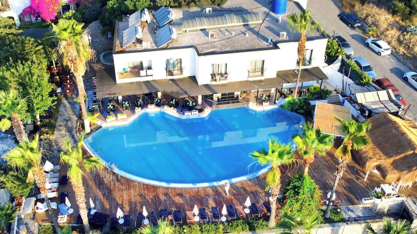 Costa 3s Beach Hotel