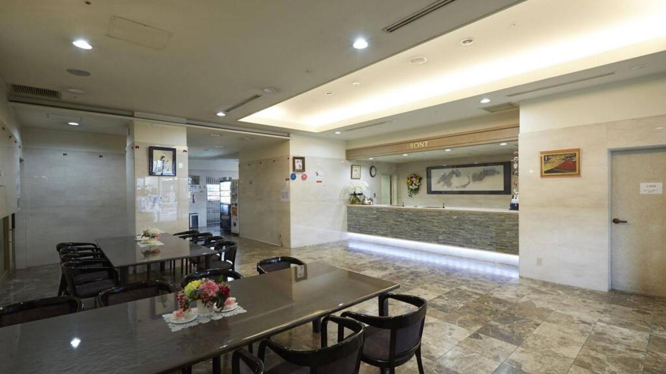 Quincys Inn Toyohashi