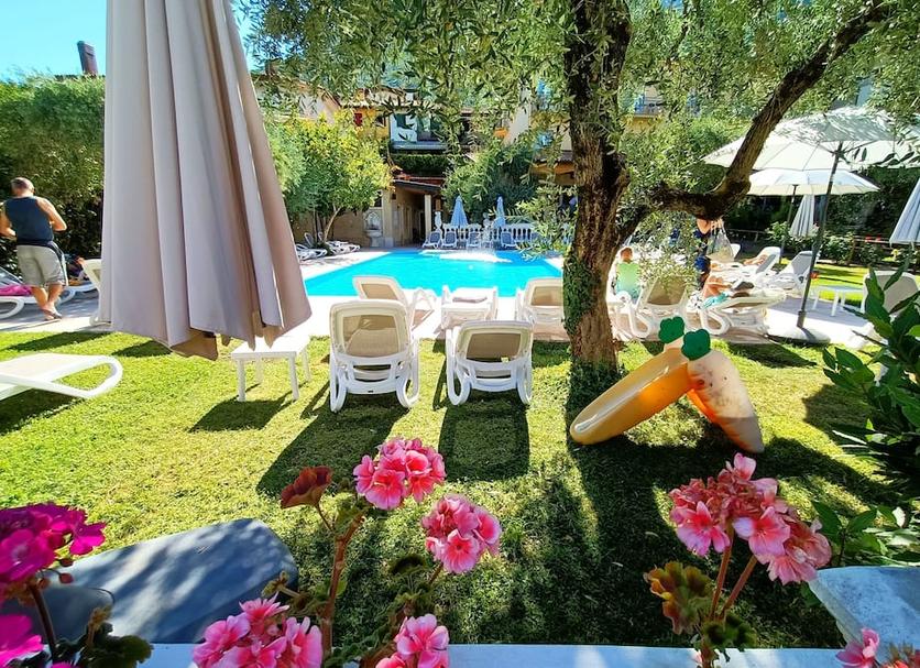 Pool Foto