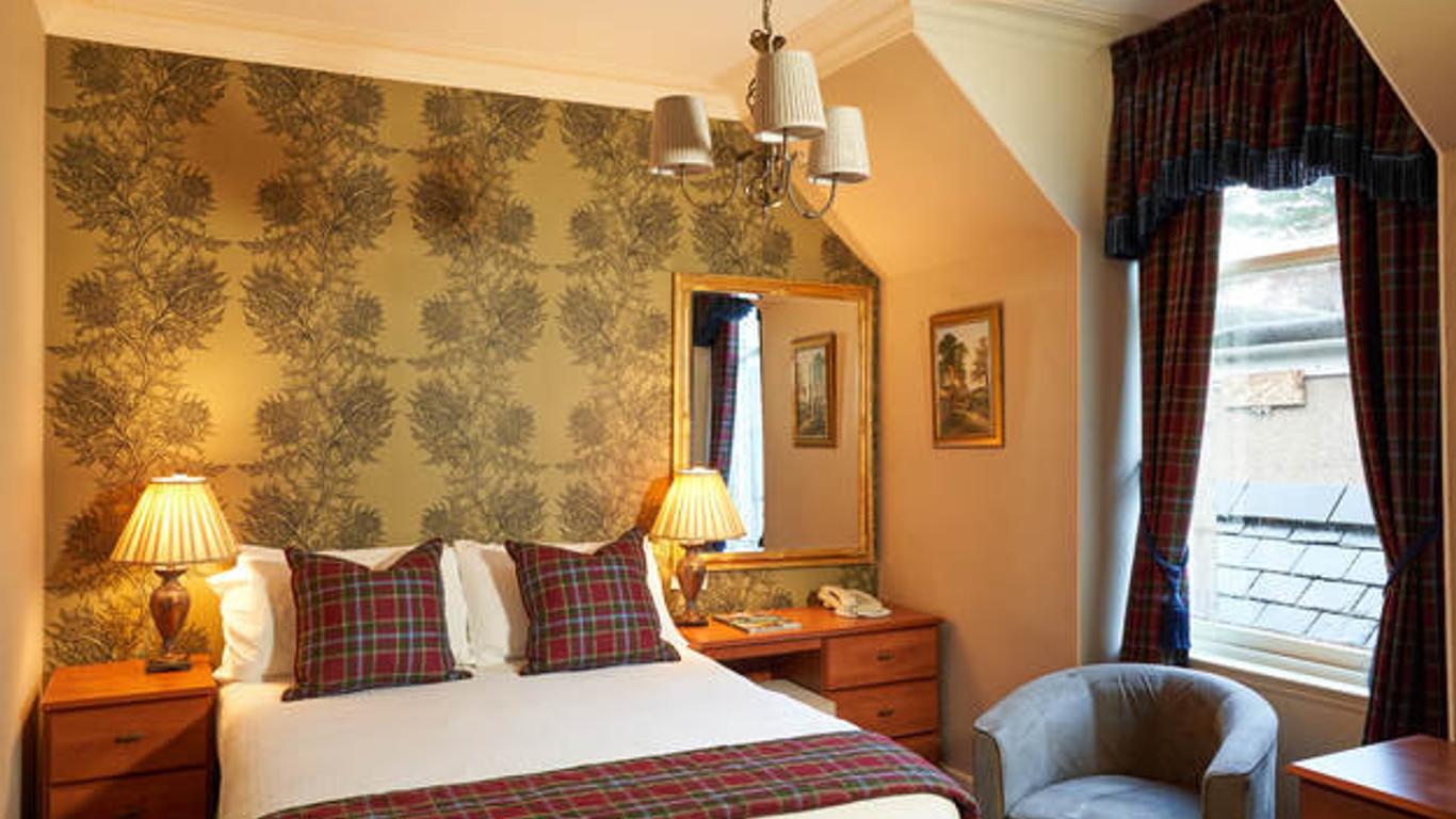 Loch Kinord Hotel
