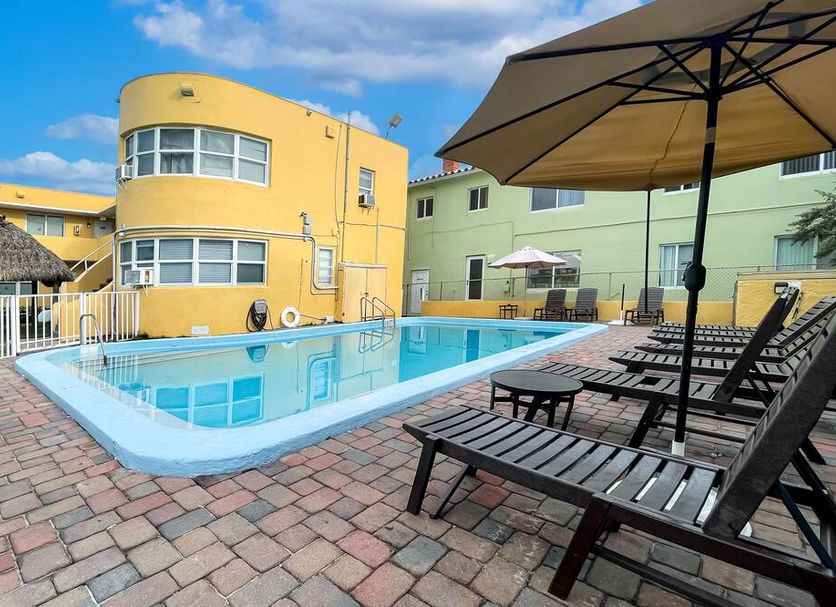 Pool Foto