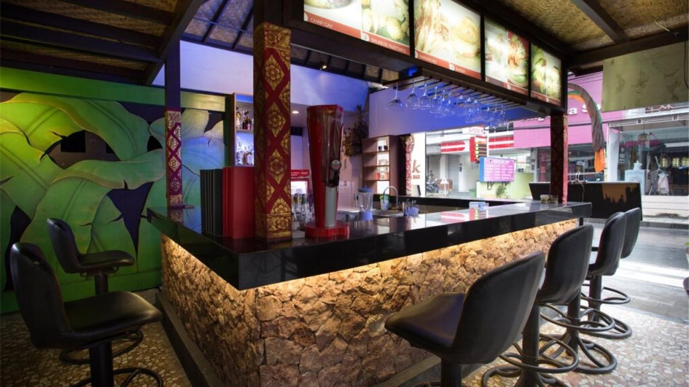 RedDoorz Near Seminyak Beach