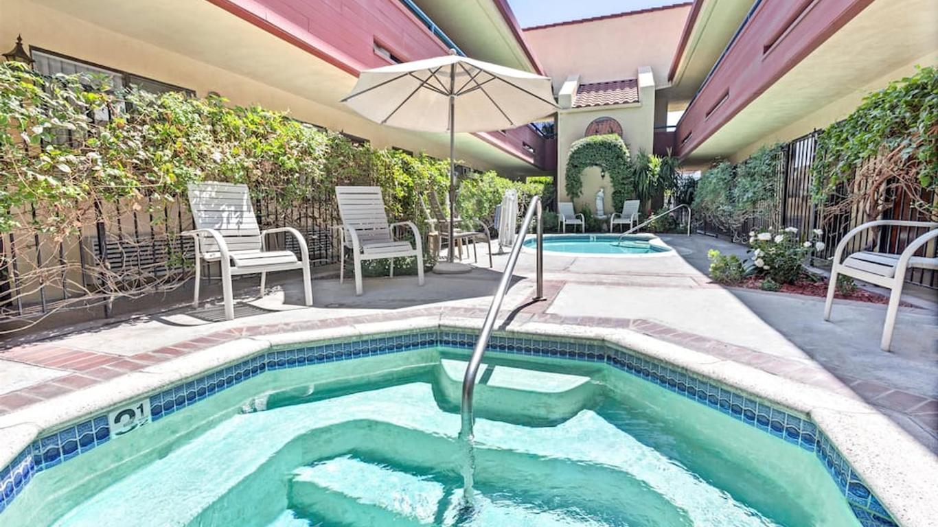 Vantage Point Inn - Woodland Hills