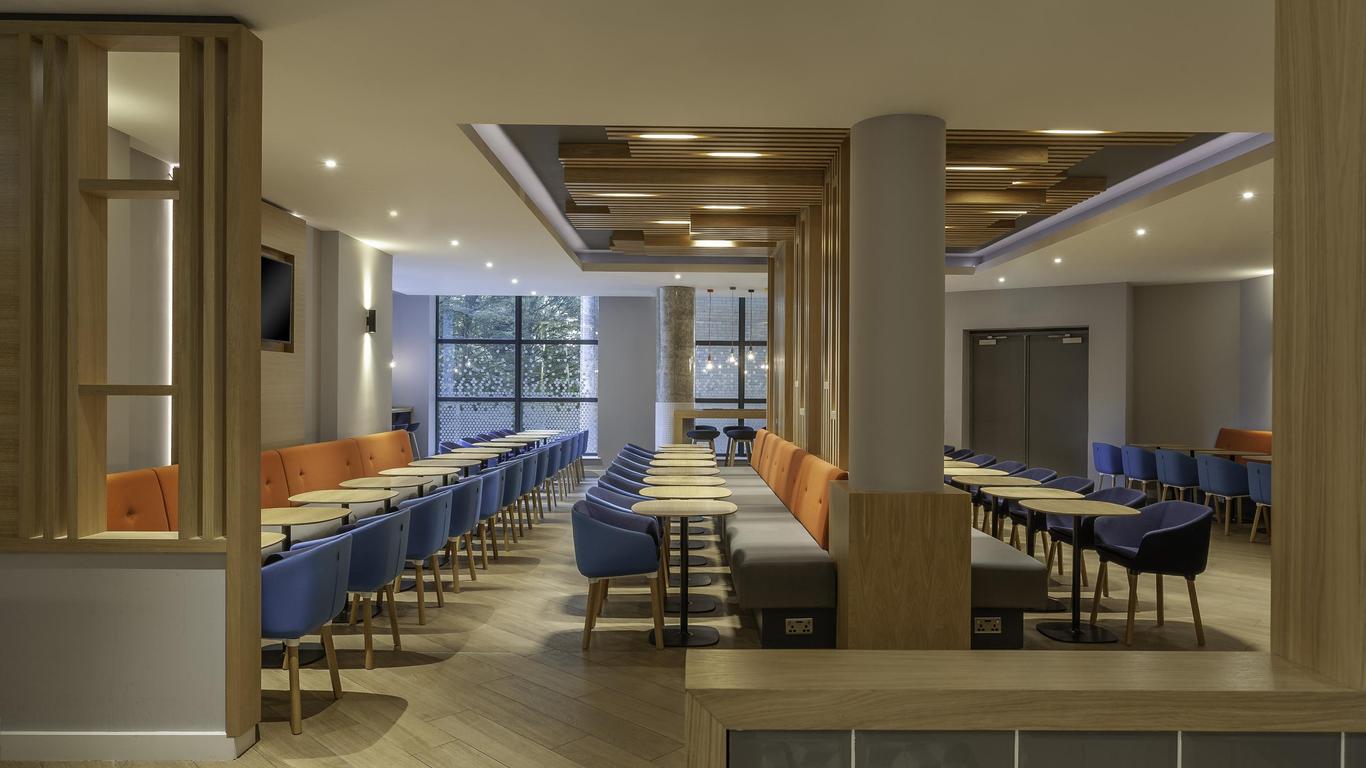 Holiday Inn Express Dublin-Airport By IHG