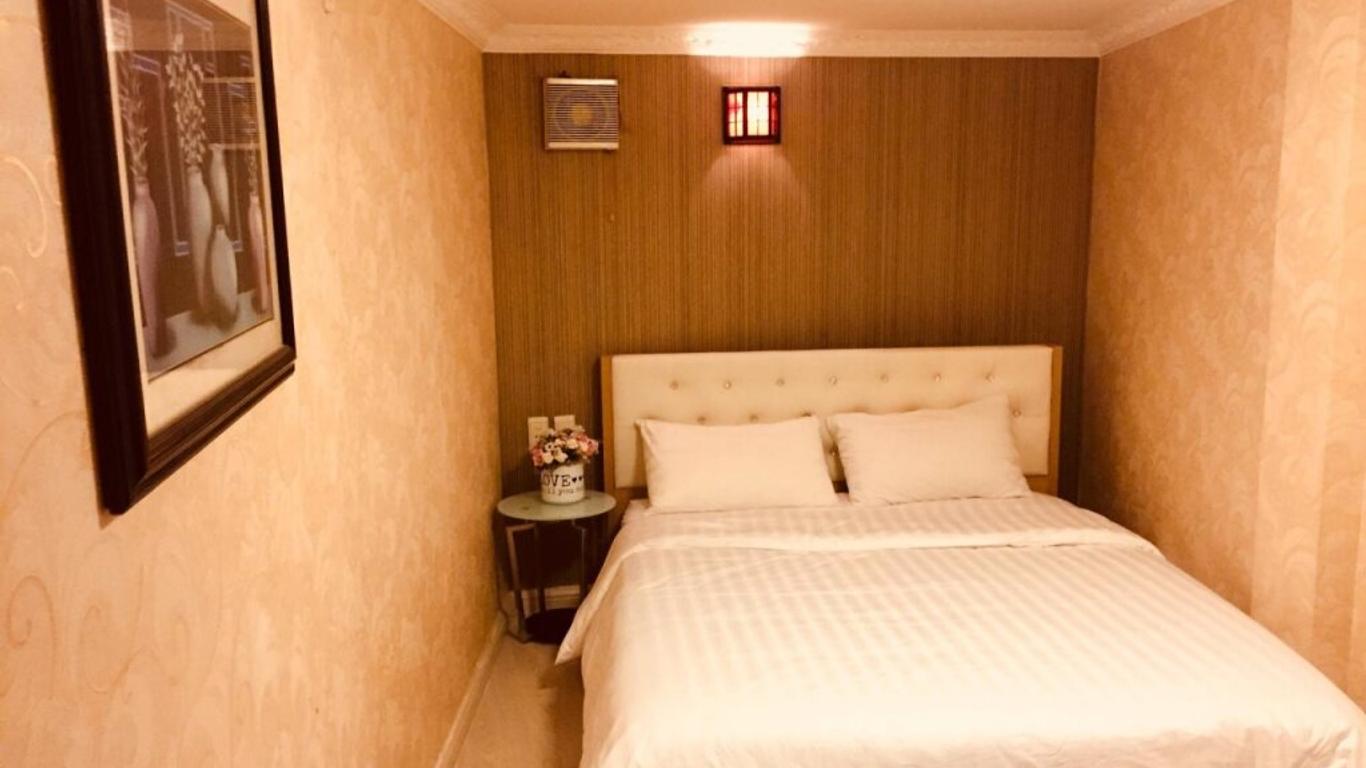 Lucky Hotel