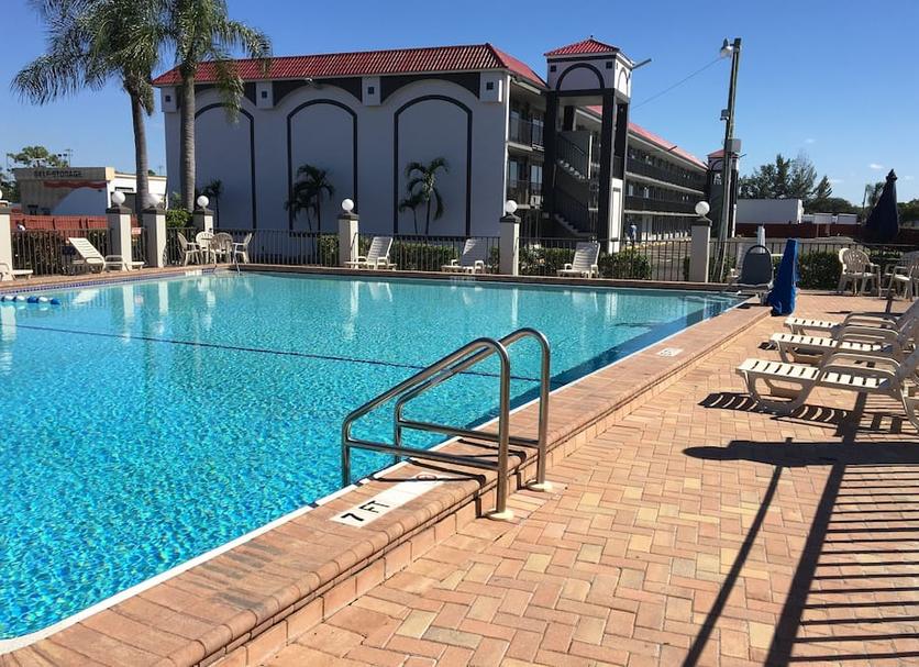 Pool Foto