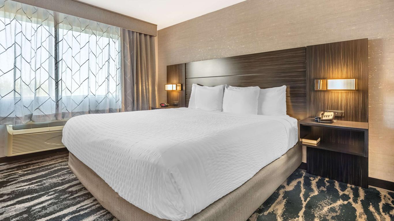 Best Western Plus North Las Vegas Inn & Suites