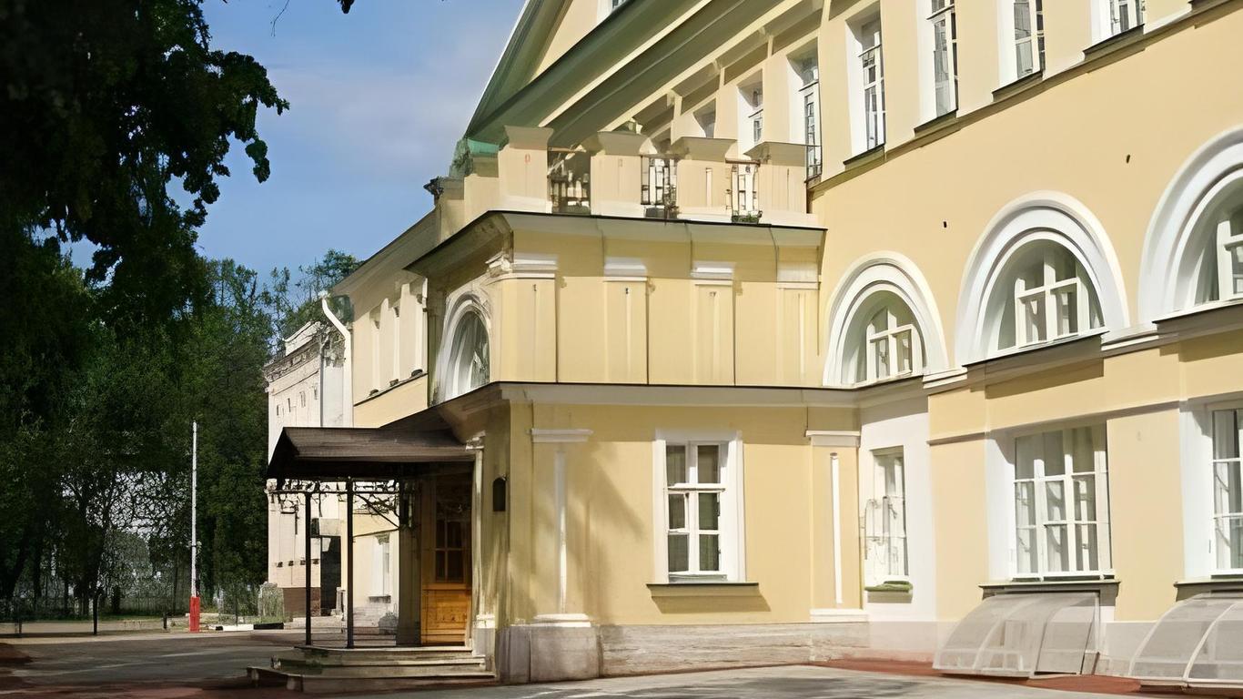 The Old Lavry Hotel