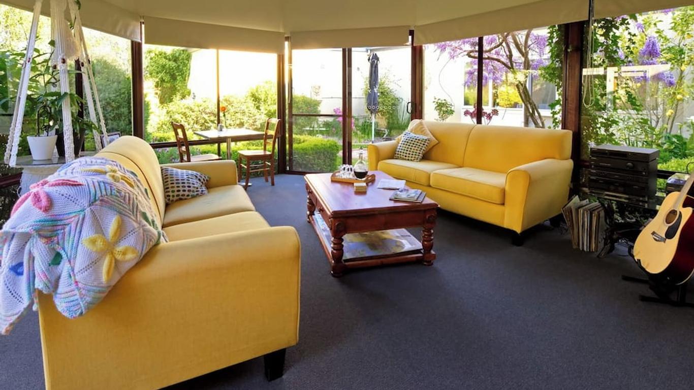 Tranquilles Bed and Breakfast