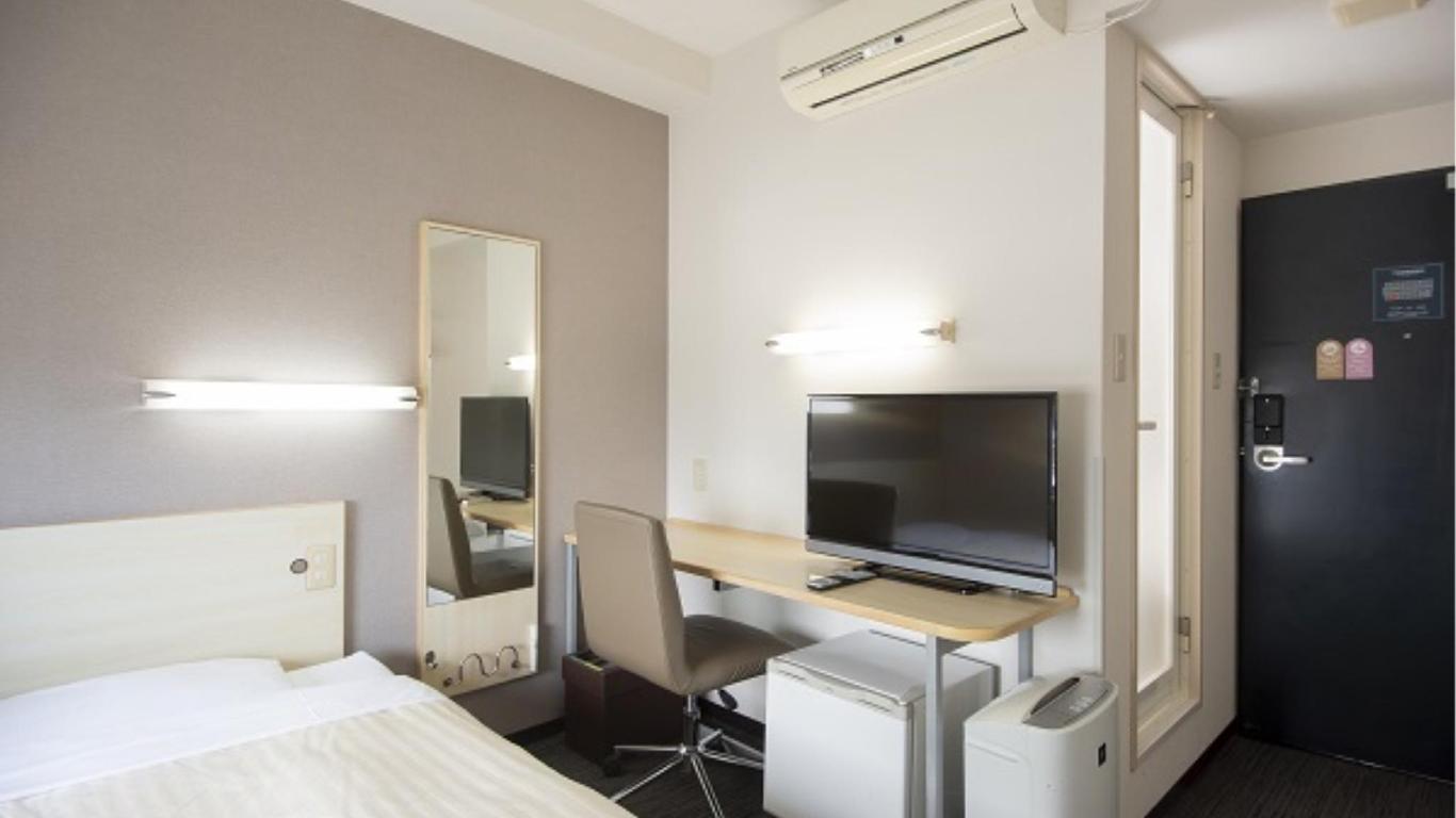 Super Hotel Takaoka Ekinan