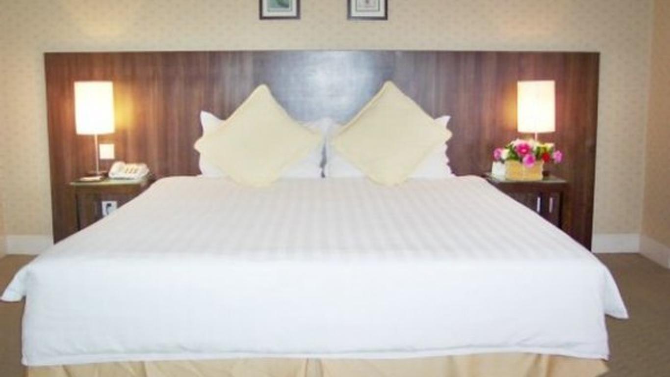 Wuliangye Grand Hotel