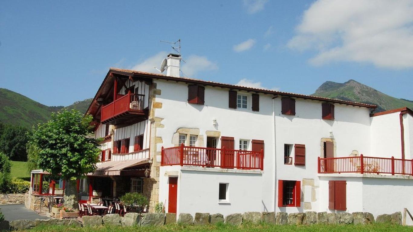Hotel Pikassaria