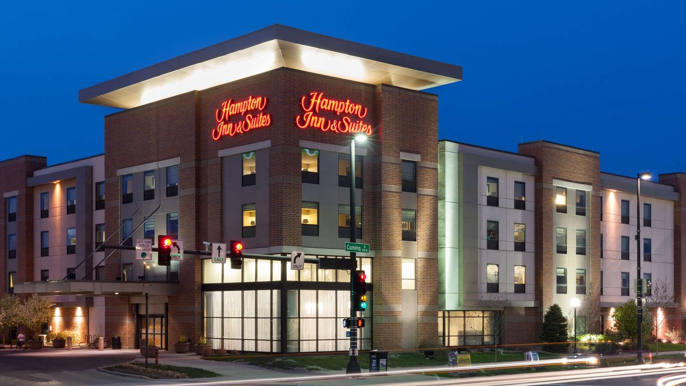 Hampton Inn & Suites Omaha-Downtown