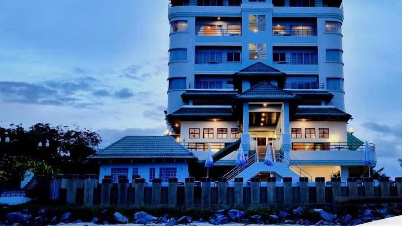 Khanom Golden Beach Hotel