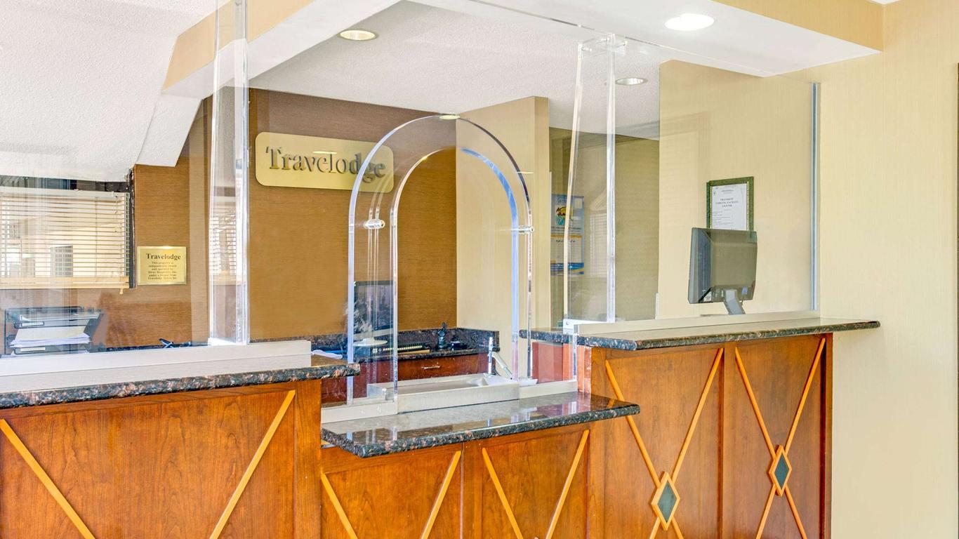 Travelodge by Wyndham Silver Spring