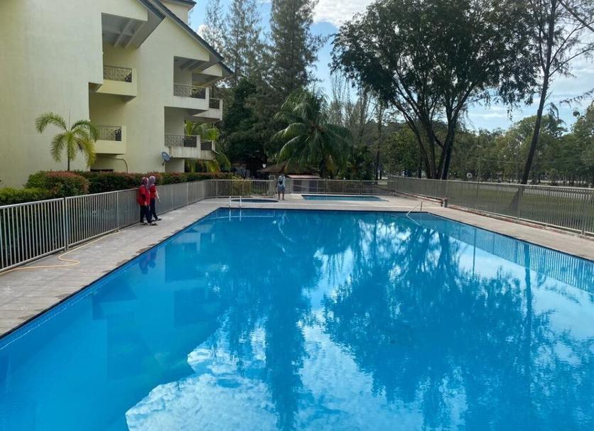 Pool Foto
