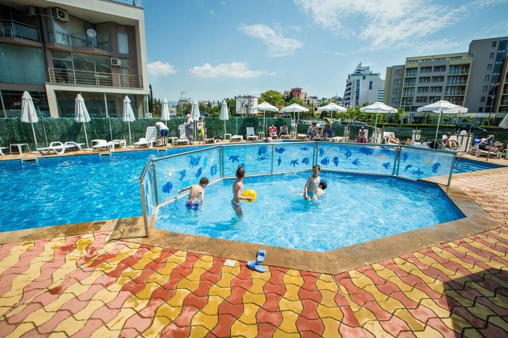 Pool Foto