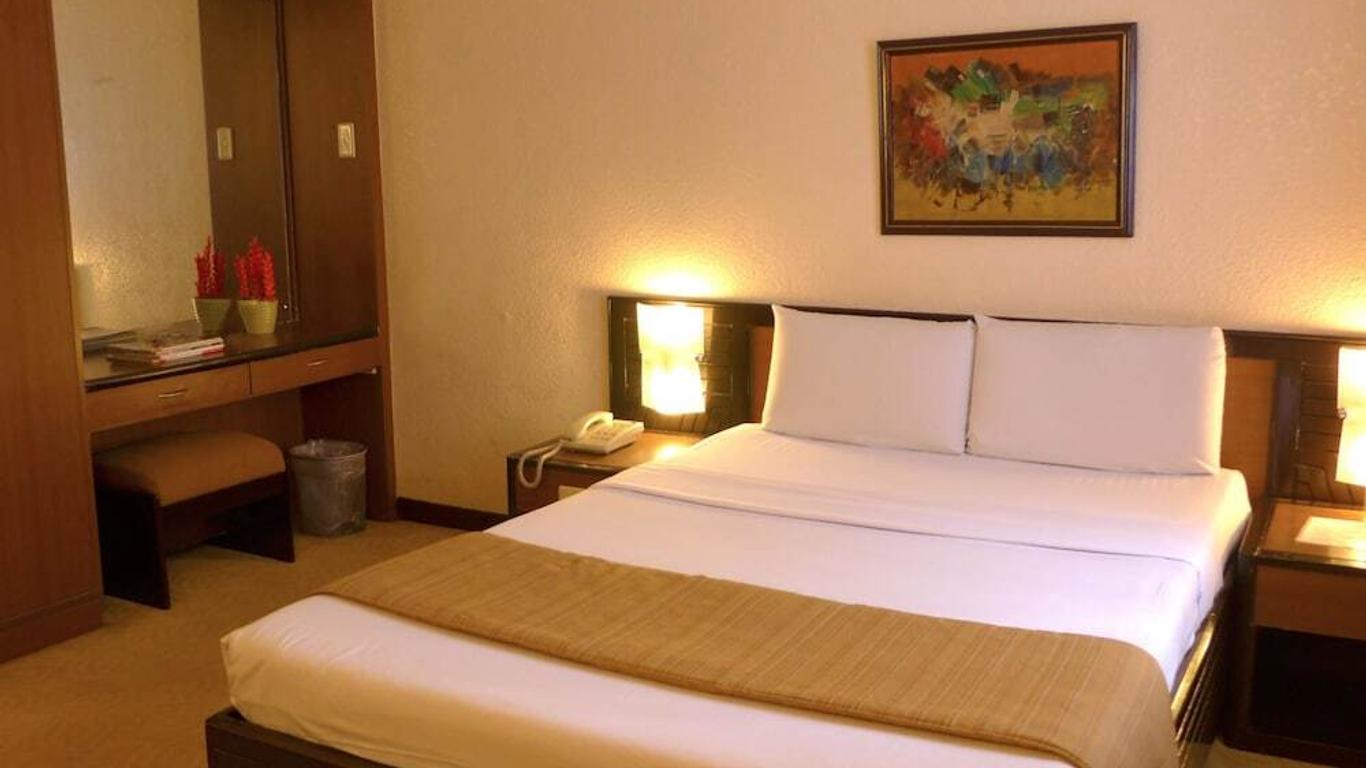 Town View Hotel