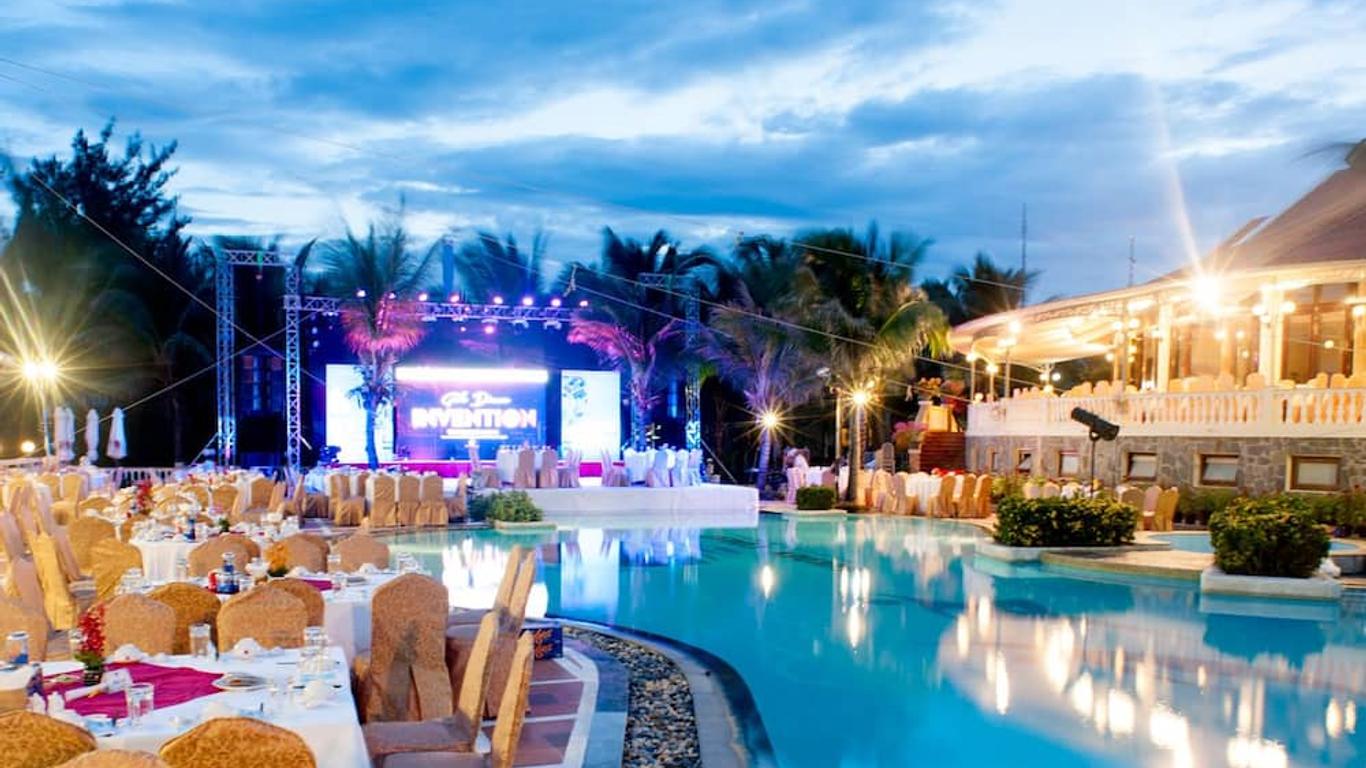 Golden Coast Resort and Spa