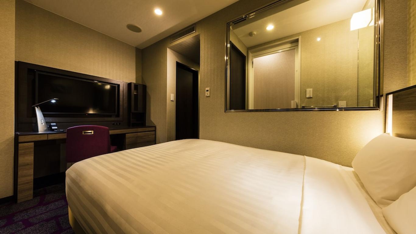 Jr-East Hotel Mets Urawa