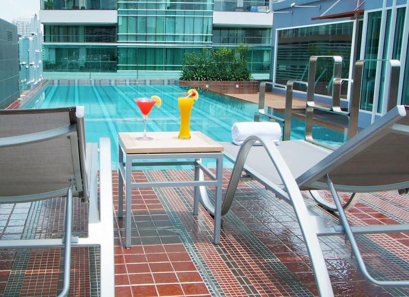 Pool Foto