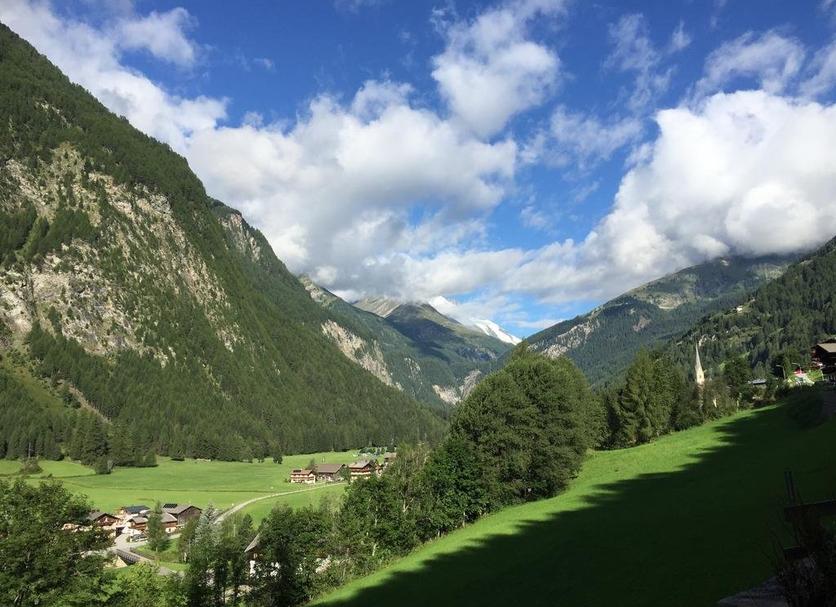 Außenansicht Foto