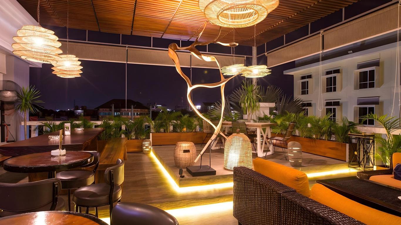Rattan Inn