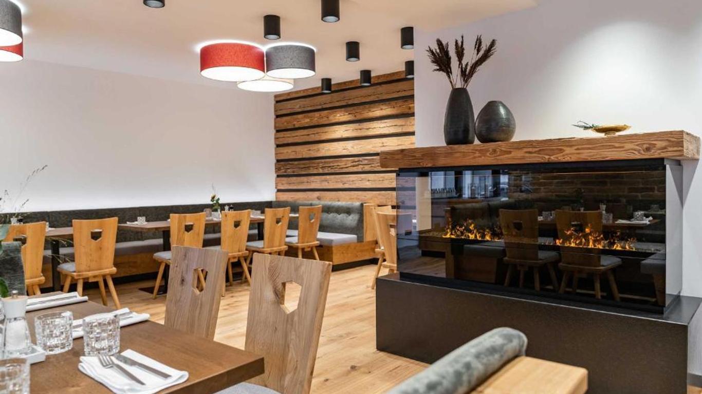 Hotel Goldener Hirsch