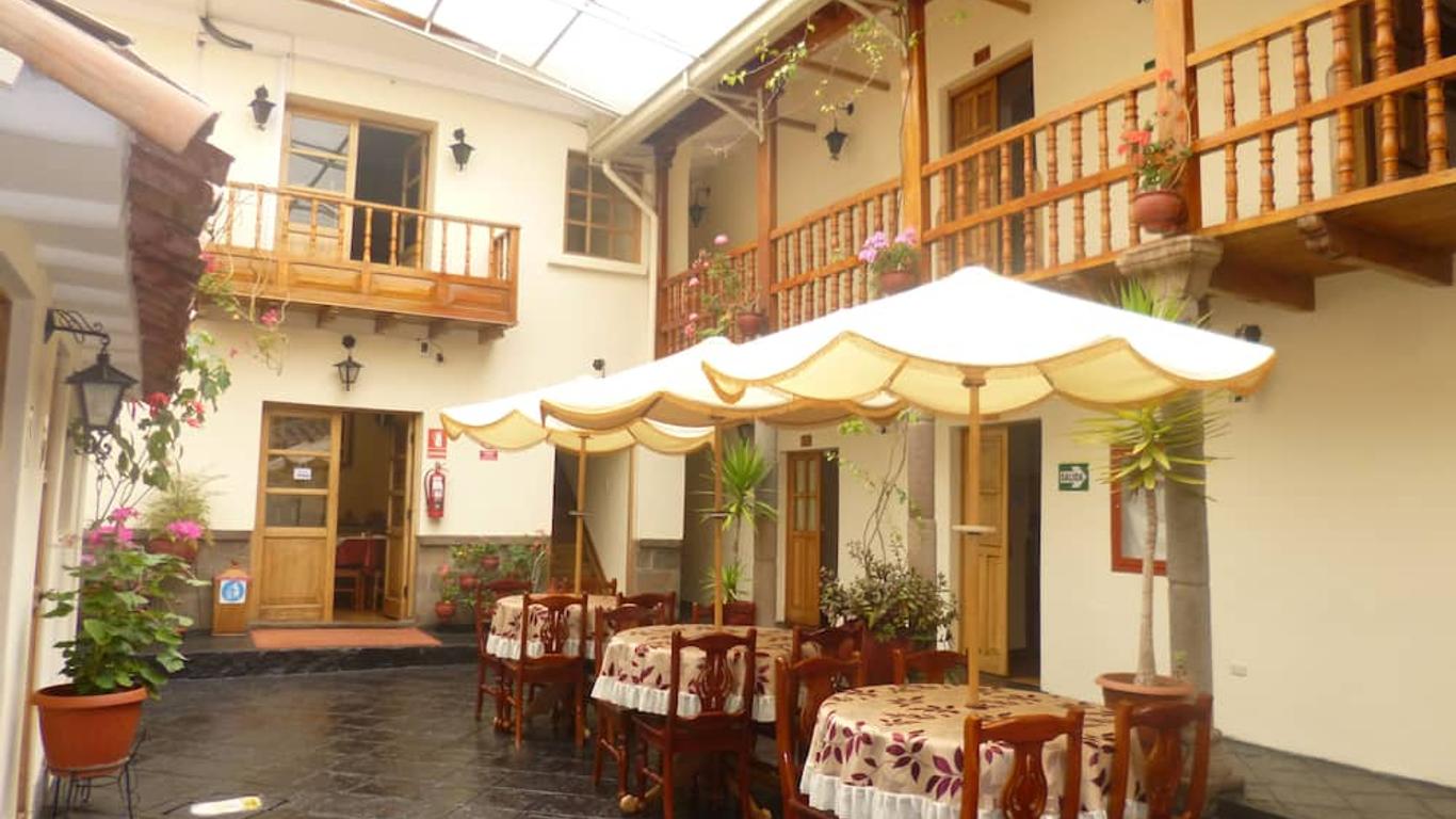 Hotel Midori