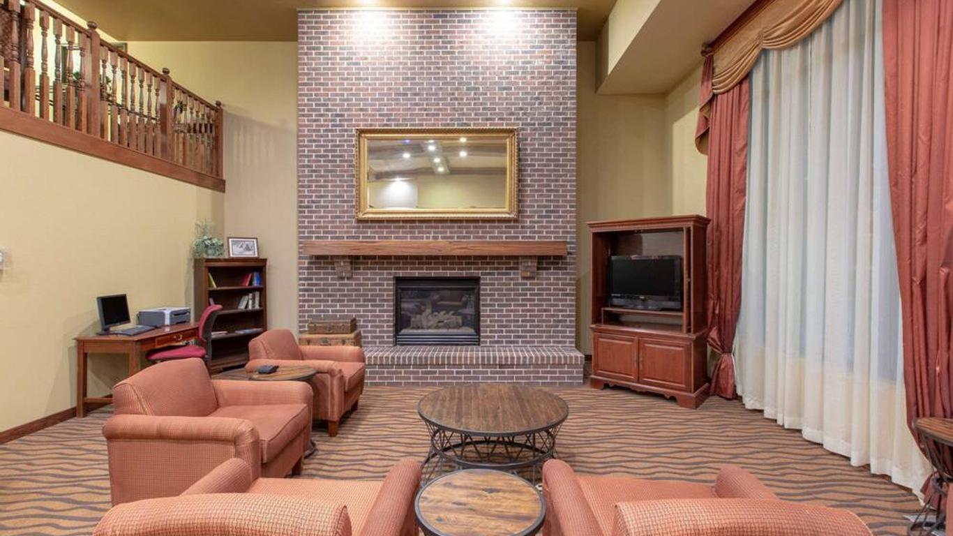 AmericInn by Wyndham Ottumwa