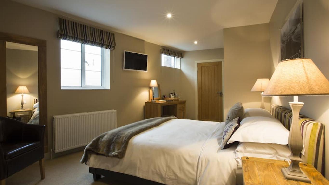 The Peppermill Town house Hotel & Restaurant
