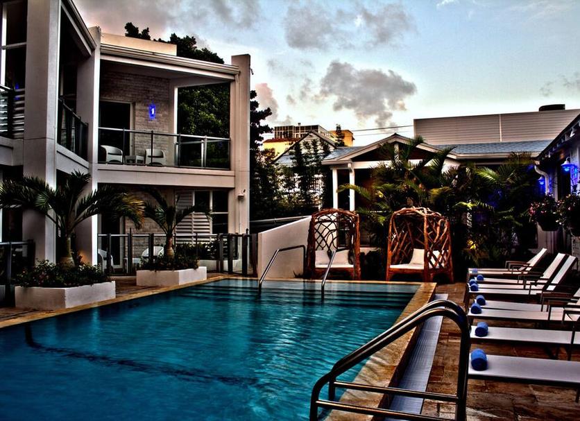 Pool Foto