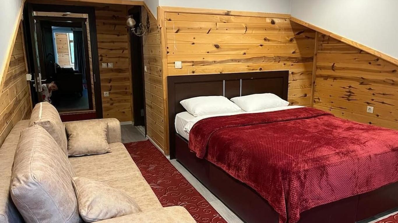 Yedigoller Hotel & Restaurant