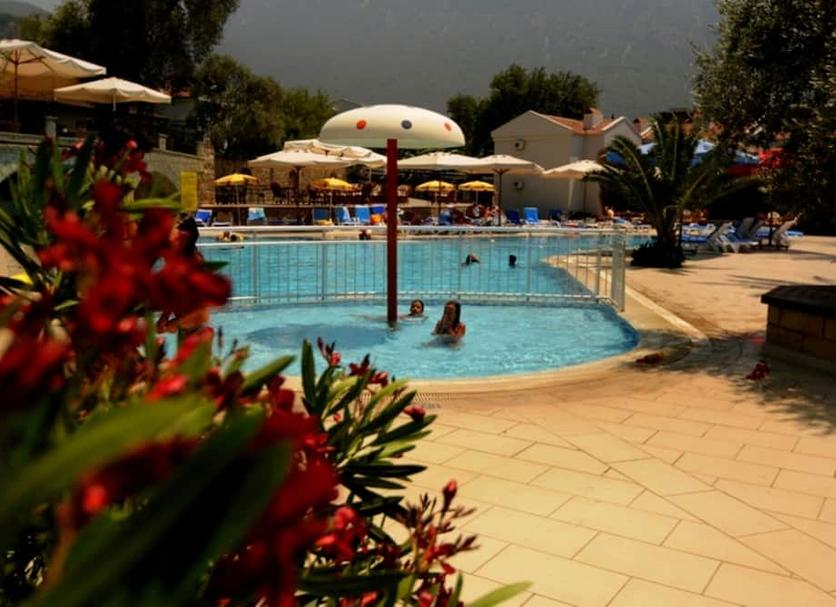 Pool Foto