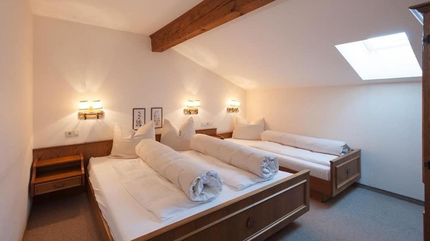 Hotel Garni Bernhard Am See