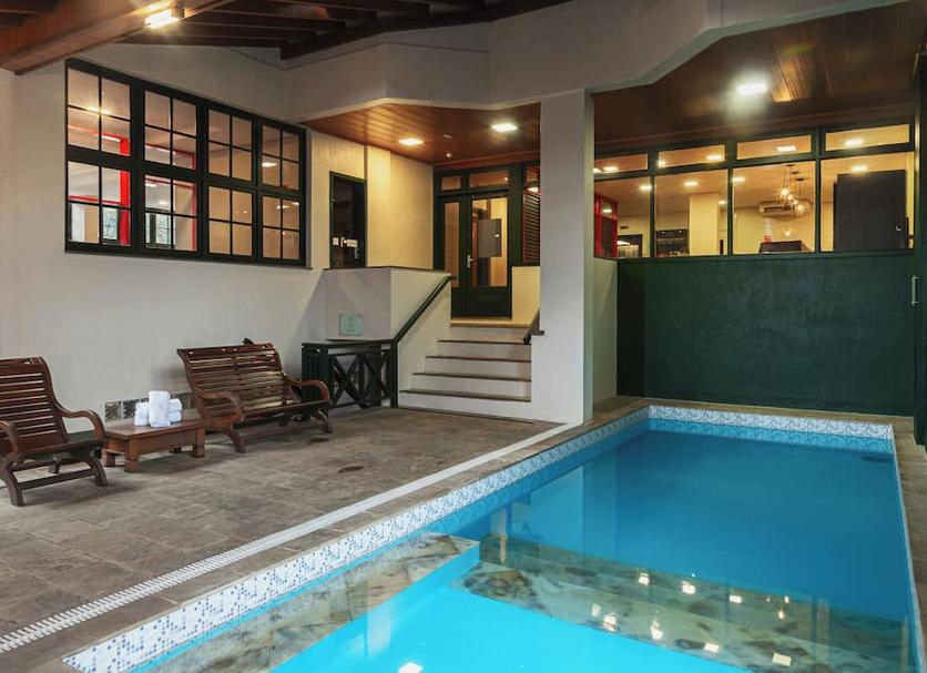 Pool Foto