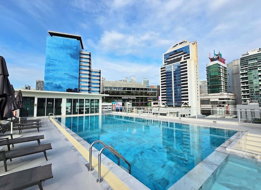 Pool Foto