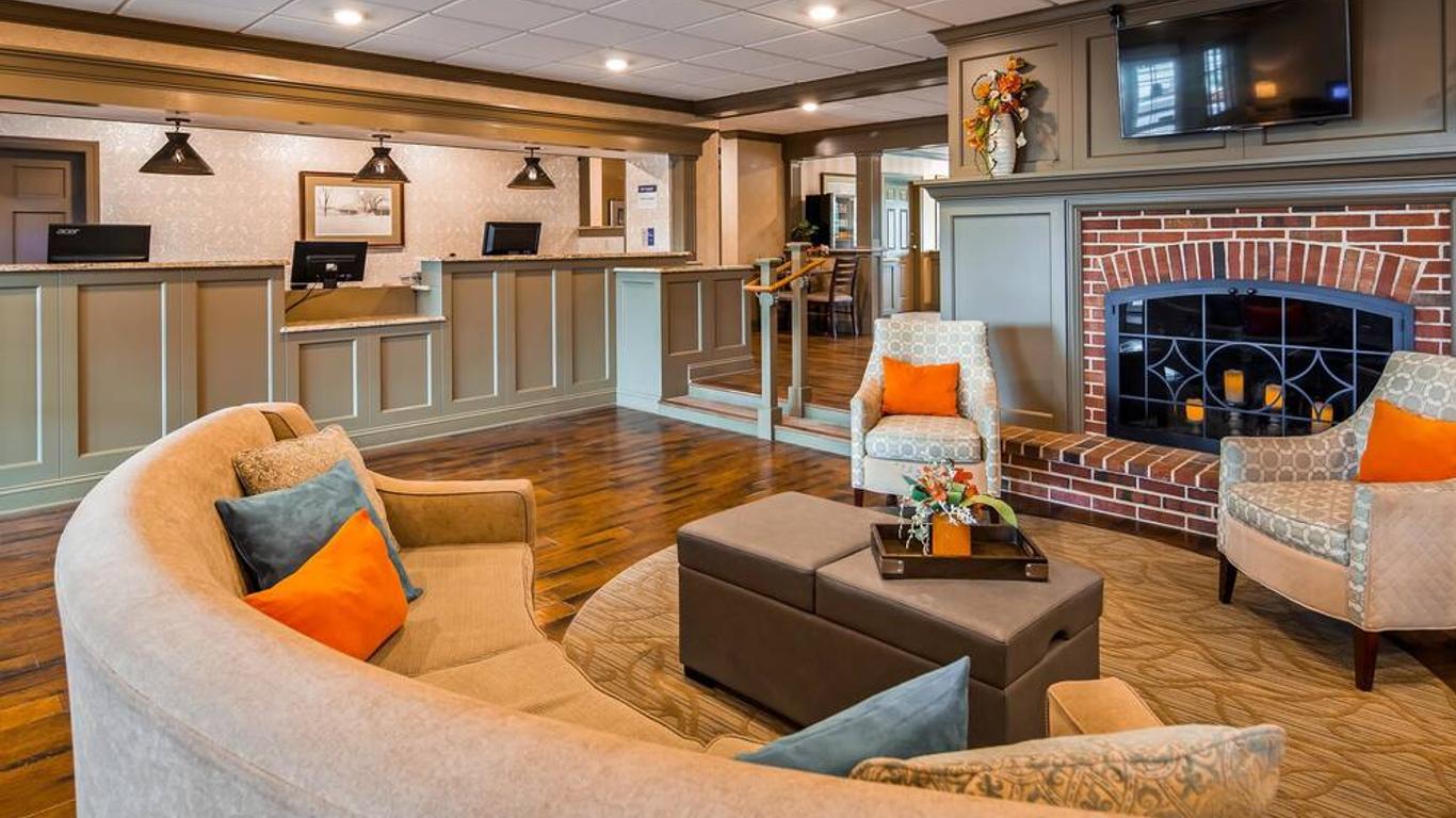 Best Western Plus Country Cupboard Inn