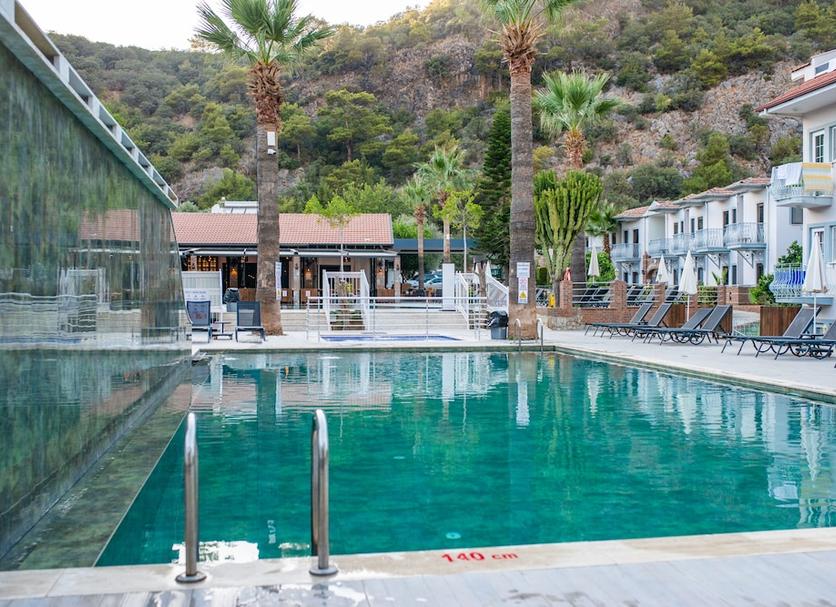 Pool Foto