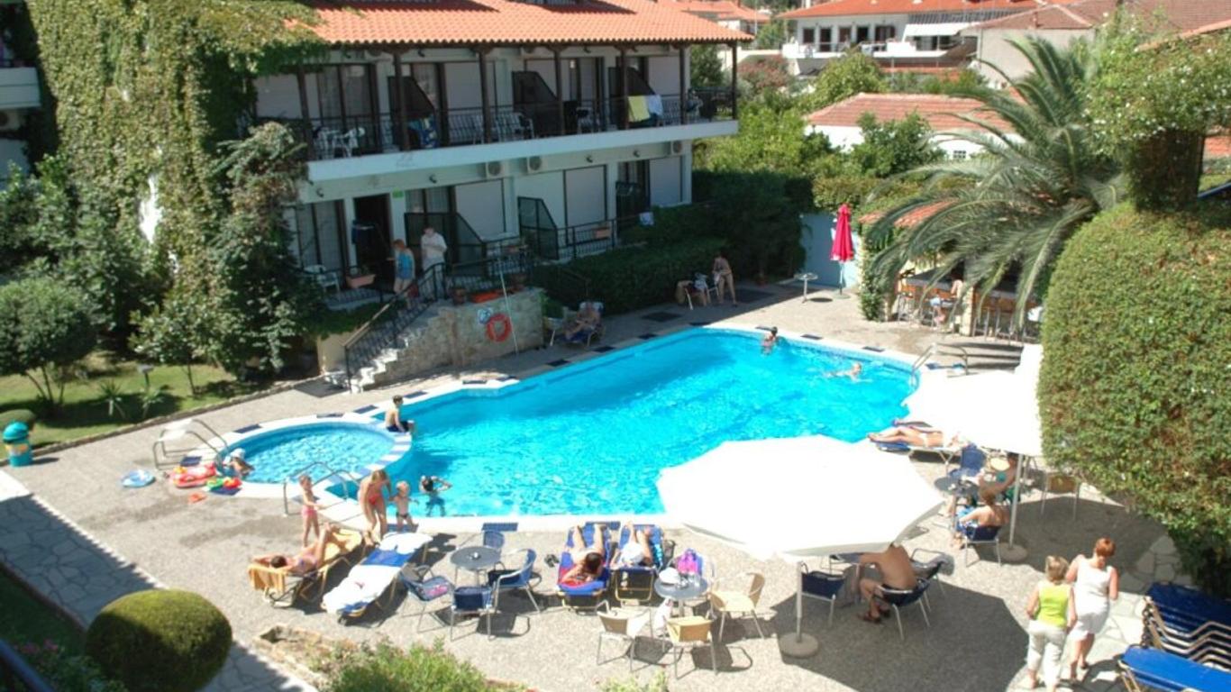 Pelli Hotel
