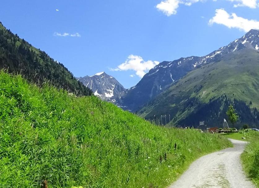 Außenansicht Foto