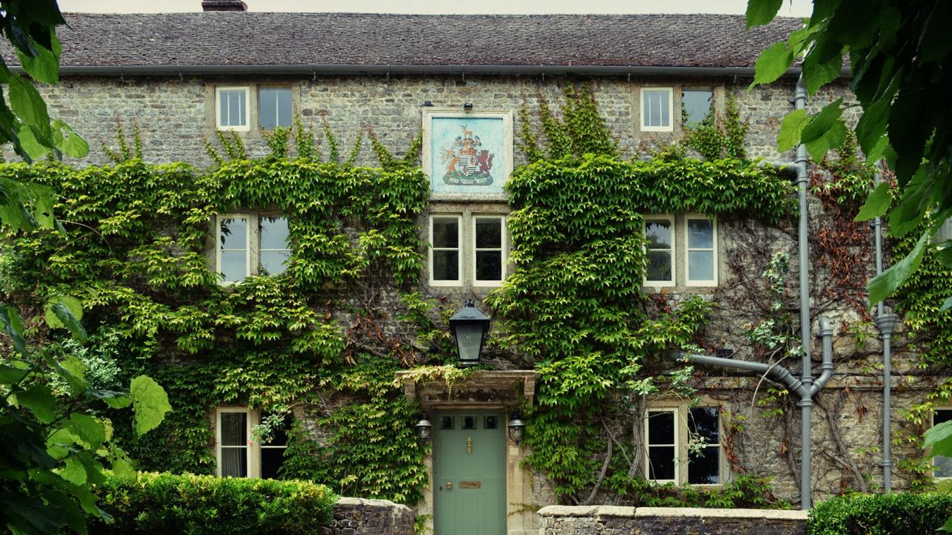 The Bath Arms at Longleat