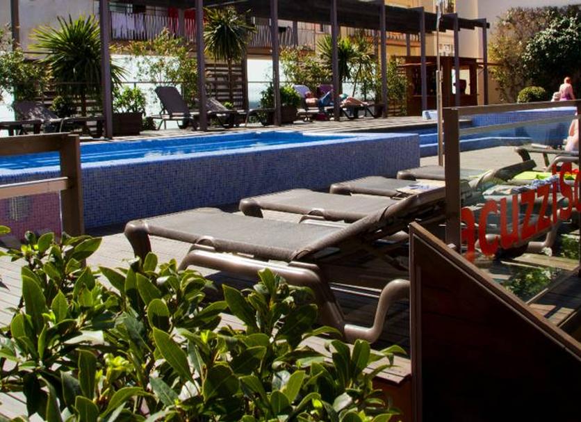 Pool Foto