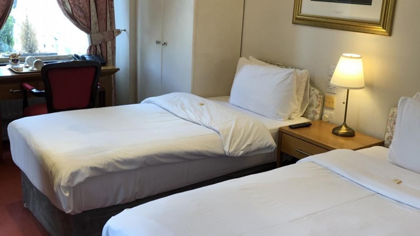 The Leeson Lodge