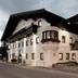 Gebäude