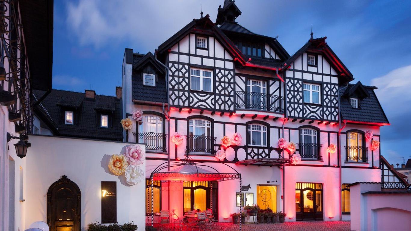 Hotel Rejs