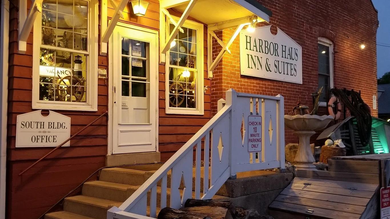 Harbor Haus Inn & Suites