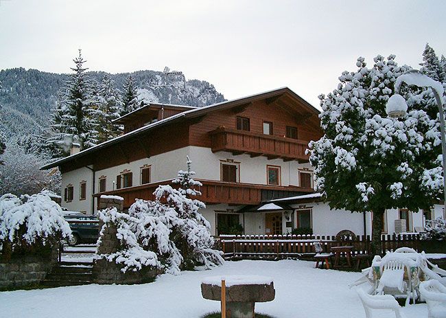 Gebäude